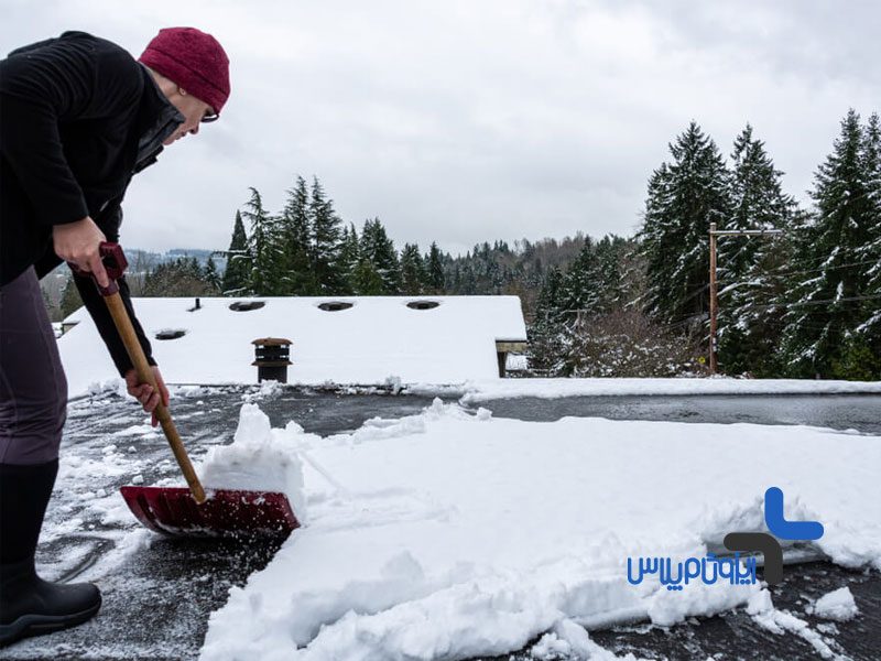 چرا زمستان نشتی سقف را بدتر می‌کند؟